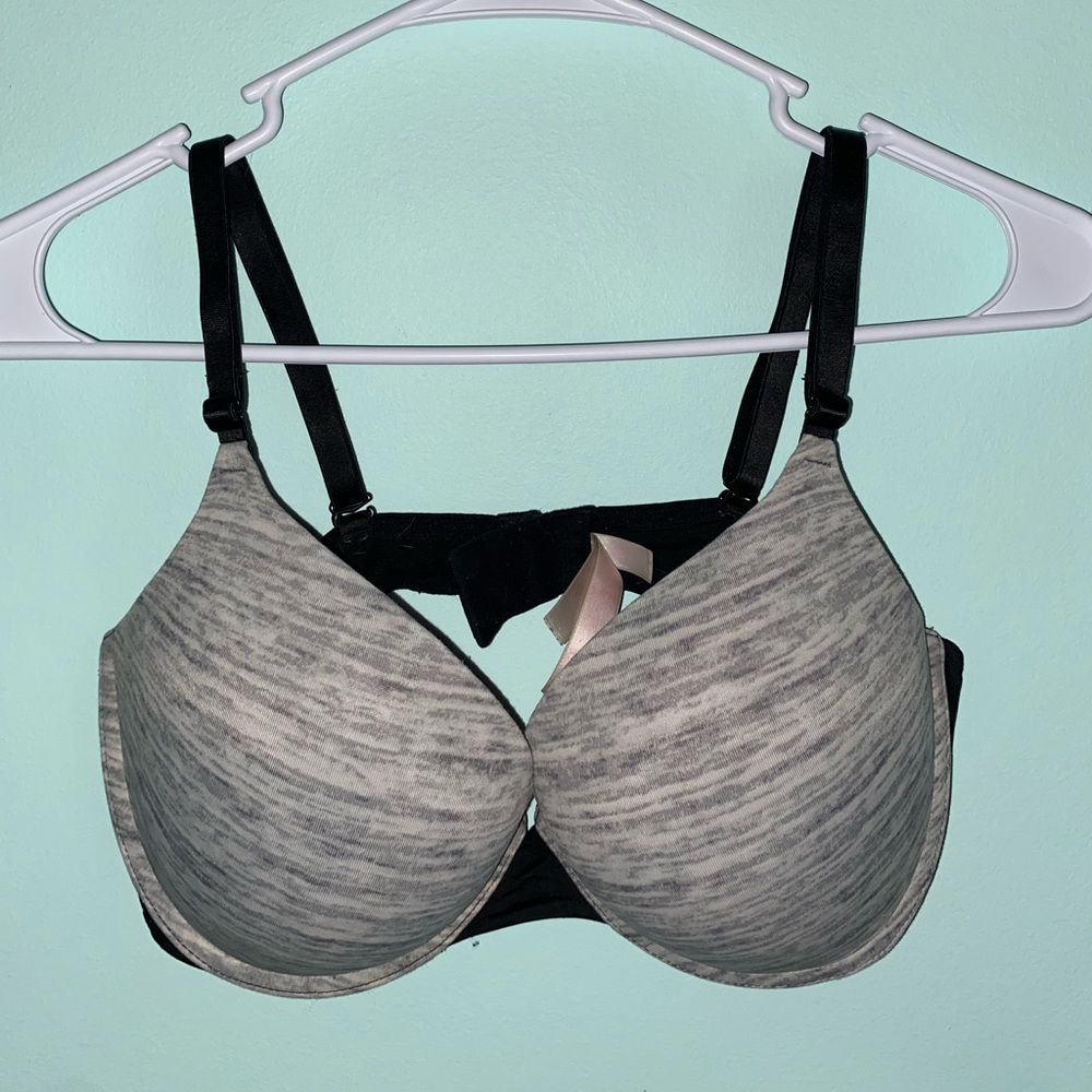 VS Pink Wear Everywhere push-up bra